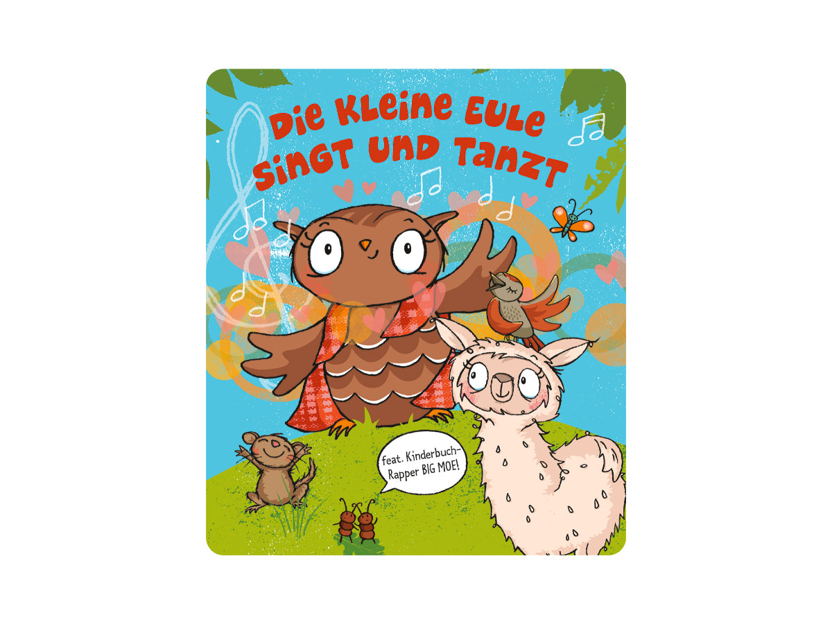 Die TONIES-Figur Die Eule mit der Beule zeigt die kleine Eule voller Lebensfreude beim Singen und Tanzen