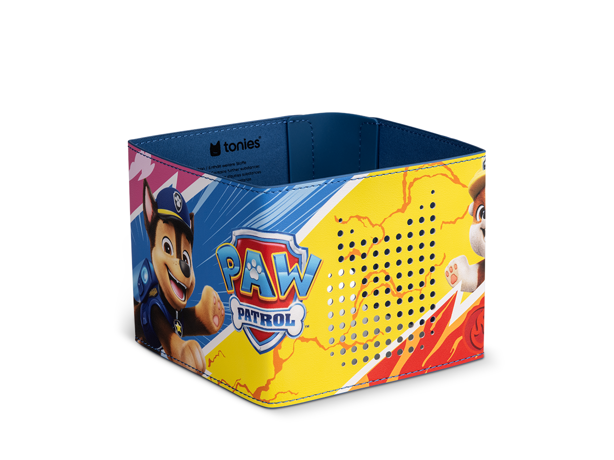 Bunte und liebevoll gestaltete Toniebox-Hülle mit kindgerechtem Material, ideal für Kinder ab 1 Jahr