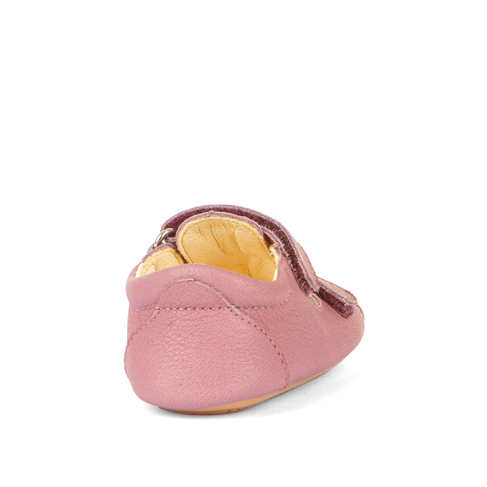 Schöne und bequeme Schuhe für kleine Mädchen