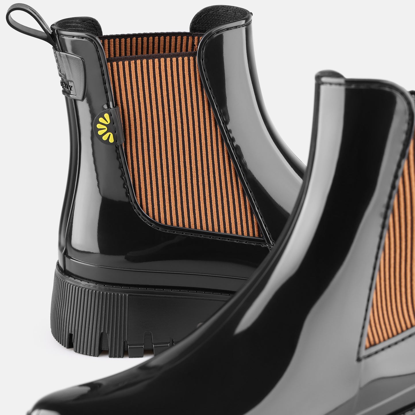 Komfortabler Lemon Jelly Hallie Gummistiefel in Schwarz/Zimt, perfekt für Herbst und winterliche Spaziergänge