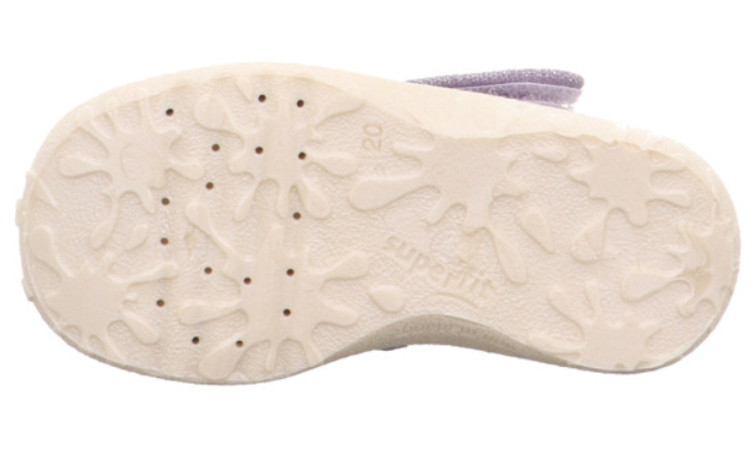 Comfortable and cozy SUPERFIT Hausschuh SPOTTY 9256-853 in lila with cute lion design