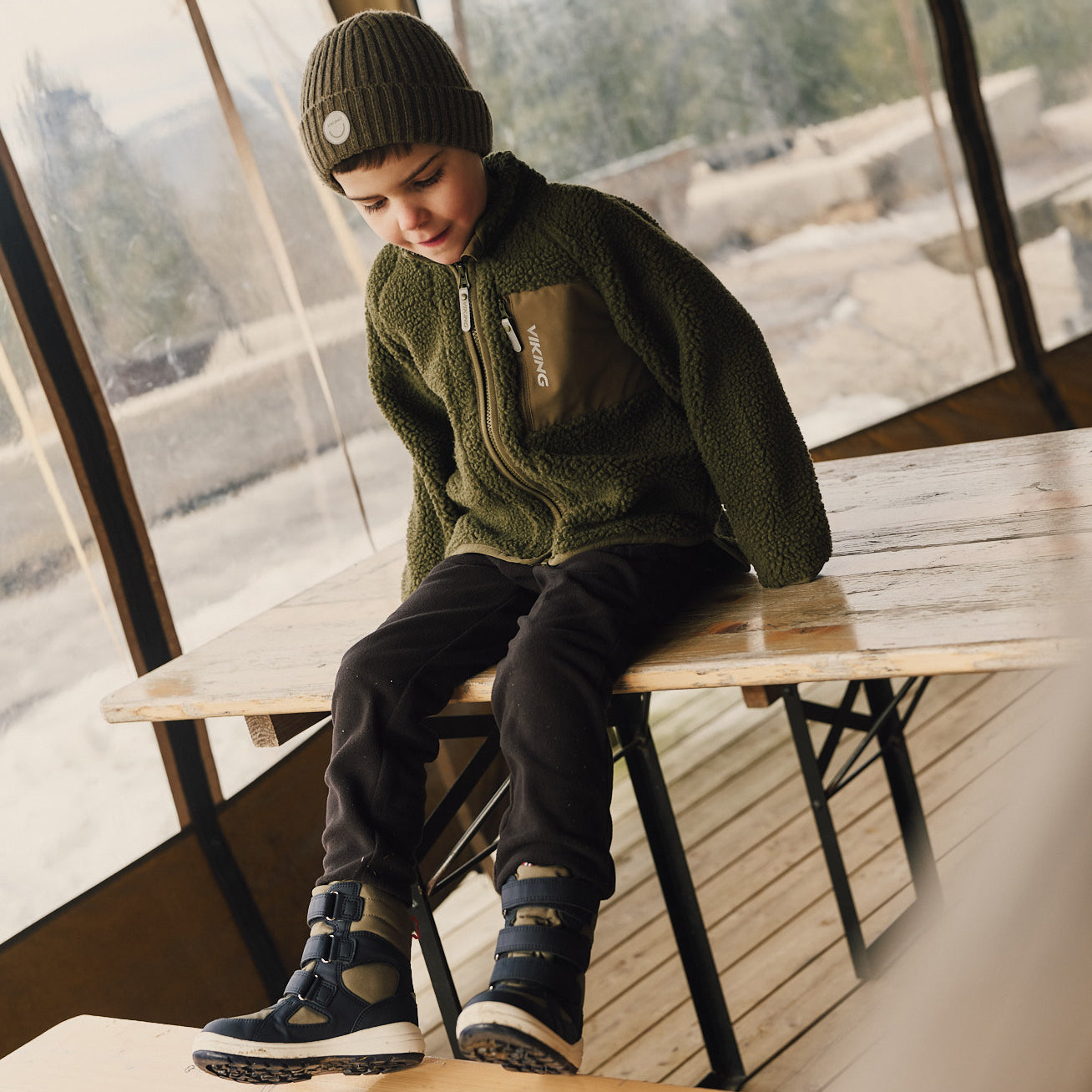 VIKING TEX Stiefel FUN WARM WP 3V in Navy und Oliv mit verstärktem Zehenbereich und sicheren Schnürsystem