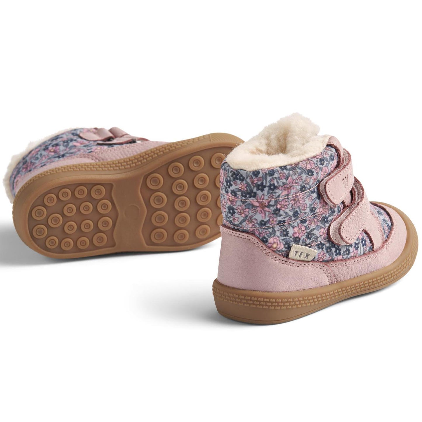 Keep your little one's feet warm and stylish with WHEAT TEX Stiefel DAXI WF512k-02 - rosa / Winterblumen pink winter boots