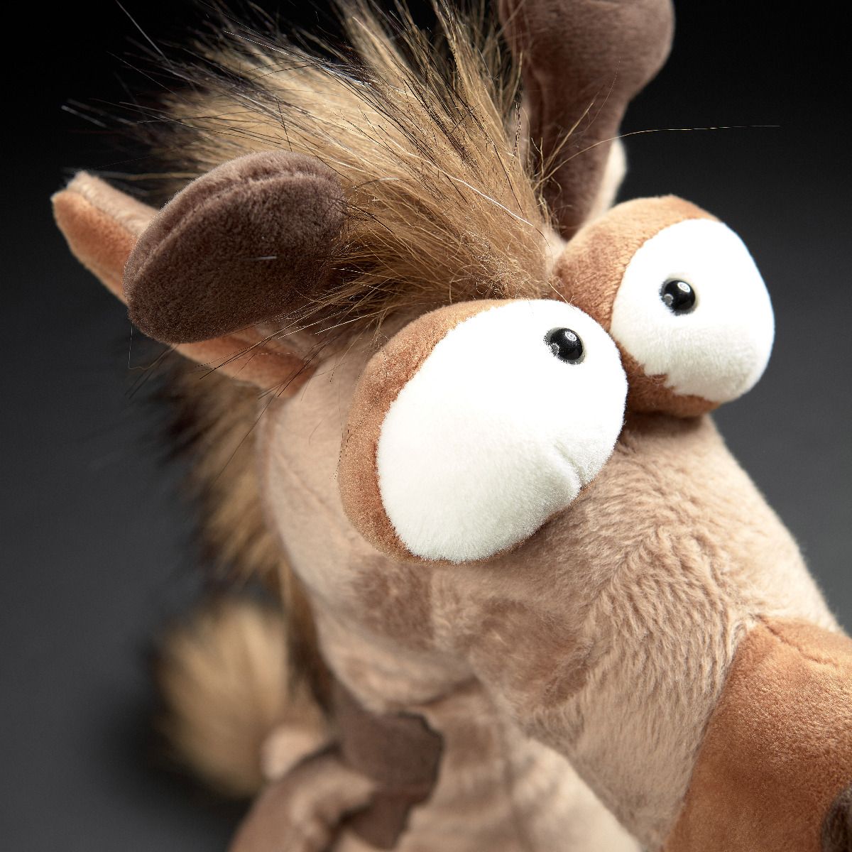 Sigikid BEASTS - Gigolo Giraffe 42819 plush toy with unique pattern