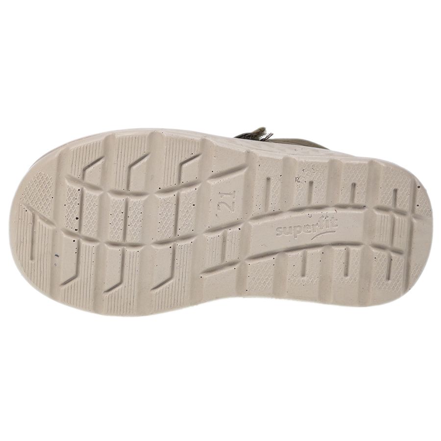 Olive green SUPERFIT GORE-TEX BREEZE 367-70 ankle shoe, perfect for outdoor activities and harsh weather conditions