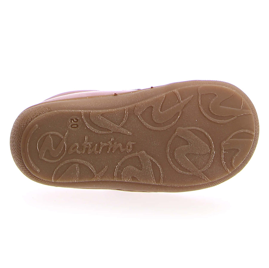 Front view of the NATURINO Halbschuh COCOON, showcasing its durable construction and stylish design