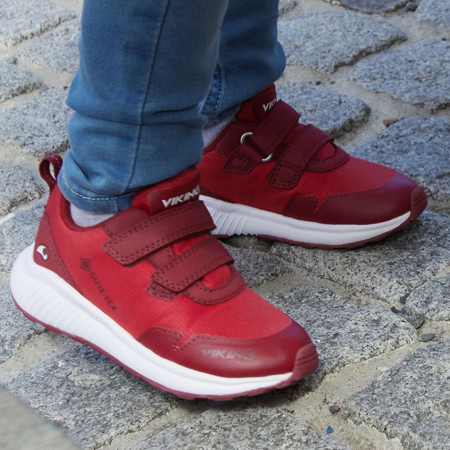 VIKING GORE-TEX Halbschuh AERY TRACK LOW GTX - rot shoe in nature trail