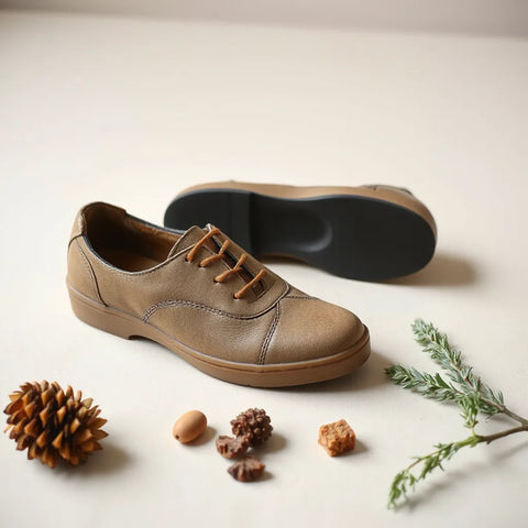 Vielseitige Schuhe mit anpassbaren Einsätzen und flexibler Passform im Studio-Setup