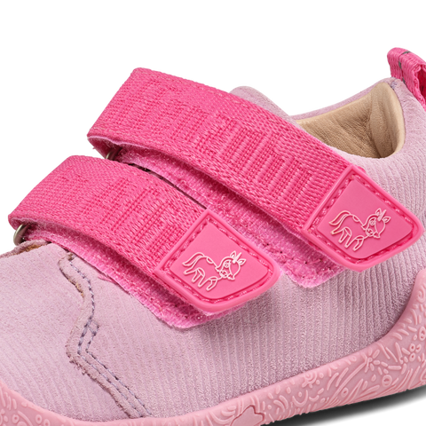  Verstellbarer Klettverschluss für einfaches An- und Ausziehen 