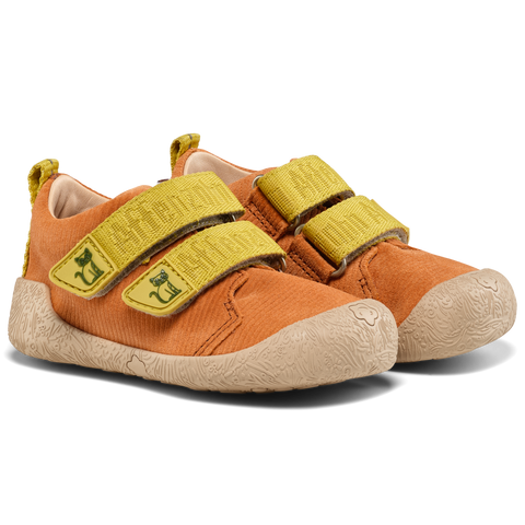 Halbschuh mit Katzenmotiv in Zimt- und Senffarben