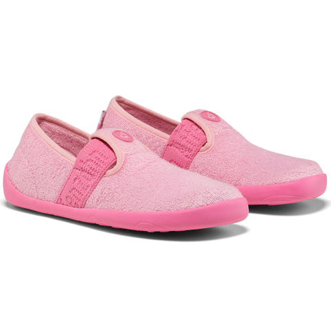 Hausschuh in Regenbogenfarben mit Einhornmotiv für Kinderzimmer