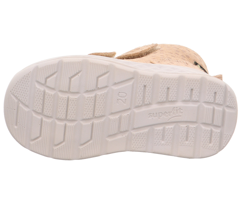 Unterseite des SUPERFIT GORE-TEX Knöchelschuh Breeze 367-400 in Beige; weiße, profilierte Sohle sichtbar