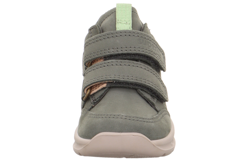 Vorderansicht des olivgrünen SUPERFIT Halbschuh Breeze 369-705 mit Klettverschluss; hellgrüne Lasche, beige Sohle.