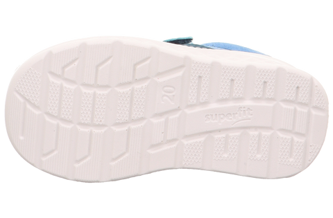  Modischer und funktionaler Kinderschuh für verschiedene Anlässe