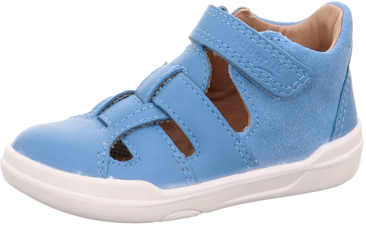 Light blue SUPERFIT Halbsandale SUPERFREE 542-840 with adjustable straps and durable rubber sole for all-day comfort and support