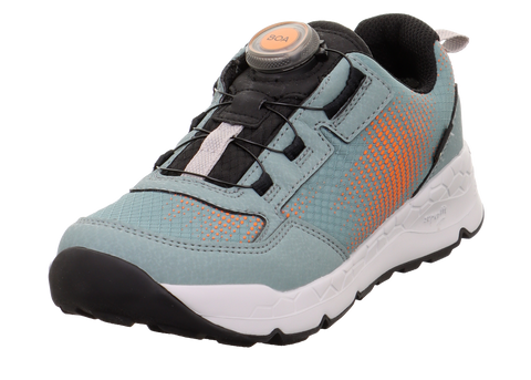 Seitenansicht des SUPERFIT HALBSCHUH FREE RIDE 569-751 in graugrün/orange, Boa-Verschluss, weiße Sohle