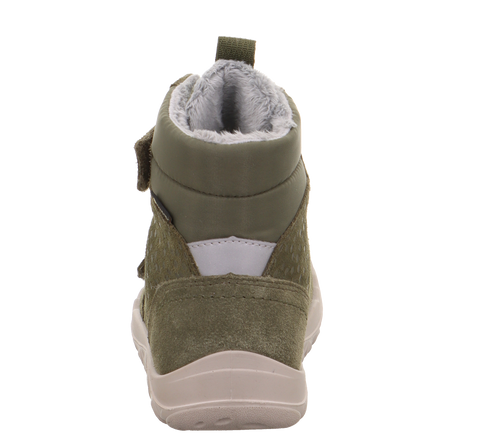 Ansicht von oben: SUPERFIT Stiefel WALDERI 913-700 in oliv mit flauschigem Innenfutter und grünem Pull-Tab, beige Sohle.
