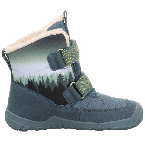 Men's SUPERFIT Stiefel Barfußschuh TRACE 6039 - 80 petrol in a snowy winter landscape, perfect for cold weather outdoor activities
