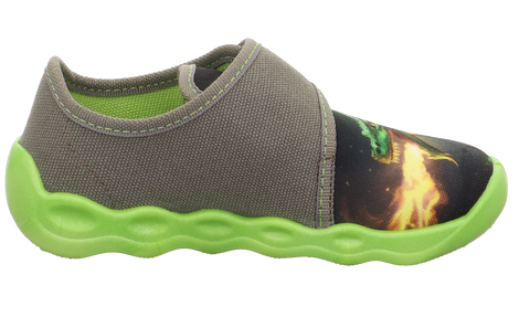 Seitenansicht eines Hausschuhs, khaki Obermaterial mit Drachen-Motiv und neongrüne Sohle.