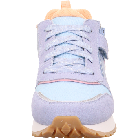 Vorderansicht des SUPERFIT Halbschuh DASH 9562-840 in Flieder/Hellblau; lilafarbenes Obermaterial und hellblaue Schnürsenkeln.