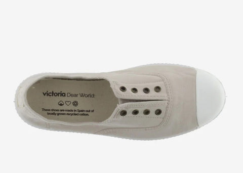 Modische Slip-On-Sneaker in hübschem Beige-Ton von VICTORIA, Artikelnummer 106623 