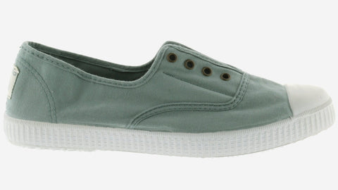  Bequeme Slip-On-Sneaker mit trendigem Design in strahlendem Jade