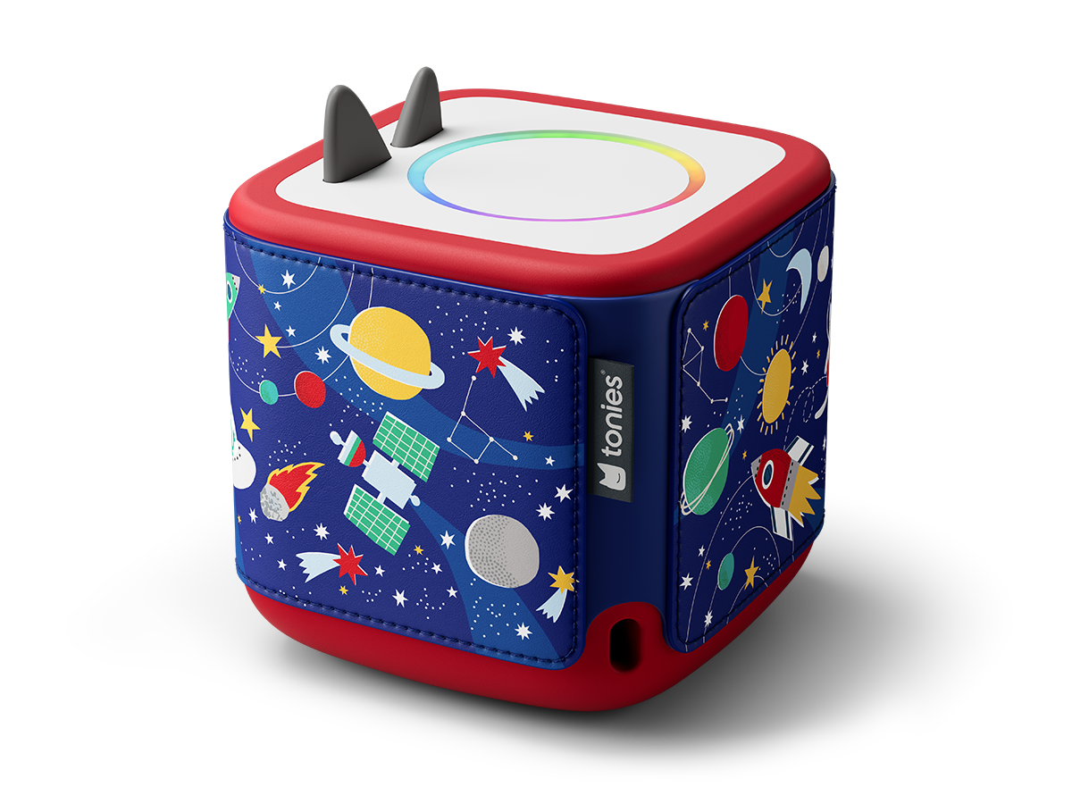 Sicherer Sitz und einfache Handhabung der Pantheon-Hülle aus veganem Leder und Silikon für kleine Kinder