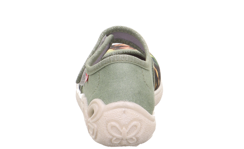 Rückansicht des SUPERFIT Hausschuh BELINDA 288-703 in khaki; weiße, strukturierte Sohle sichtbar.
