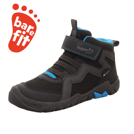 Black and blue SUPERFIT Knöchelschuh Barfußschuh TRACE 6034-001, a high-performance product for barefoot running and training