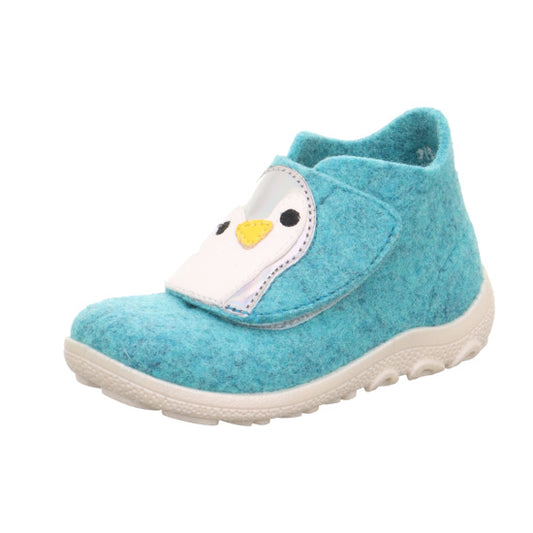 Comfortable SUPERFIT Hausschuh HAPPY 6295-84 in light blue and white with a cute penguin design
