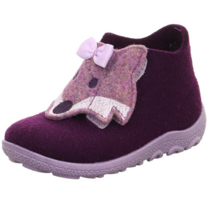 A comfortable and stylish lila and fuchs colored SUPERFIT Hausschuh HAPPY 6295-851, perfect for lounging at home