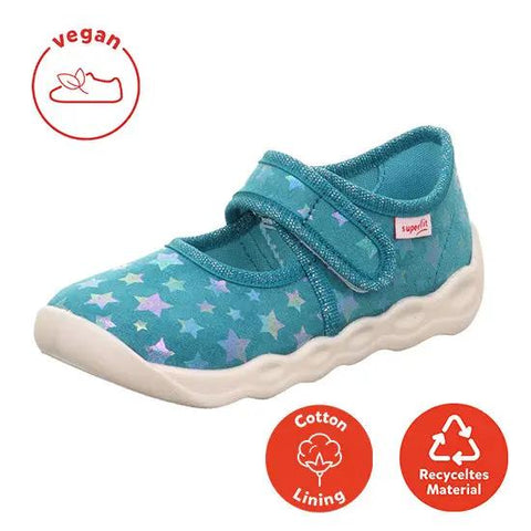 Seitenansicht des SUPERFIT Hausschuh BUBBLE 6272-700 in eisblau mit Sternen; zwei Klettverschlüsse.