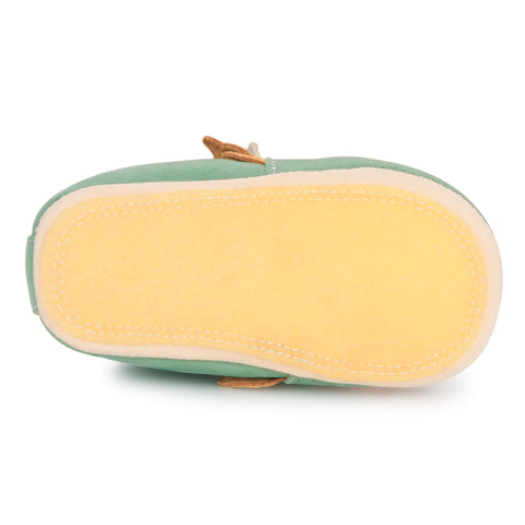  Bequeme und sichere Passform für aktive Bewegungen 