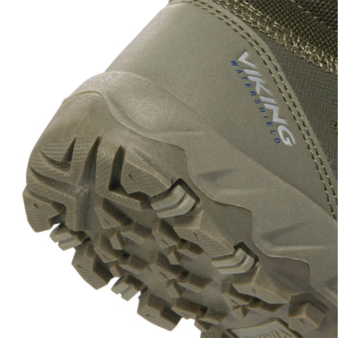 VIKING TEX Knöchelschuh TRACK MID WP 2V – oliv; Detailaufnahme der Seitenansicht mit grober Profilsohle.