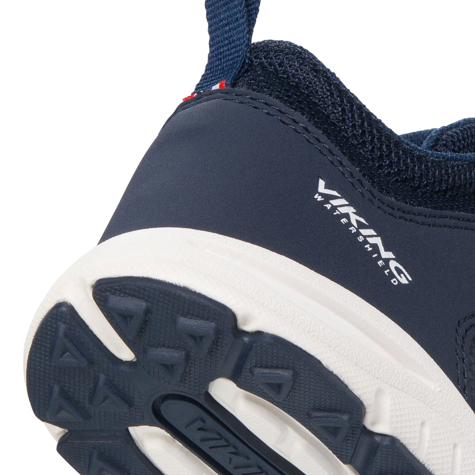  Atmungsaktives Material für angenehmes Tragegefühl 