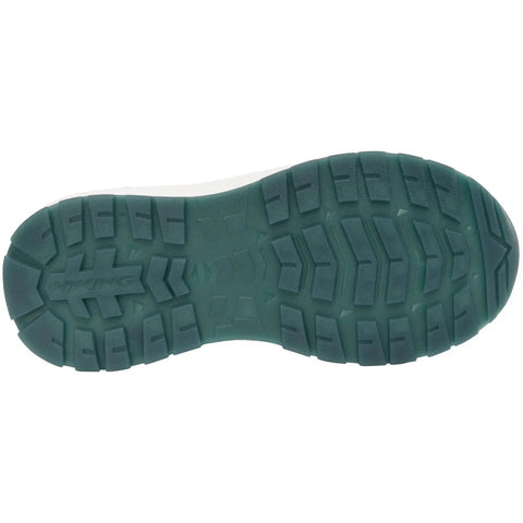 Unteransicht der Sohle eines VIKING Sneaker; rauchblaue Gummi-Profilsohle mit Logo sichtbar.