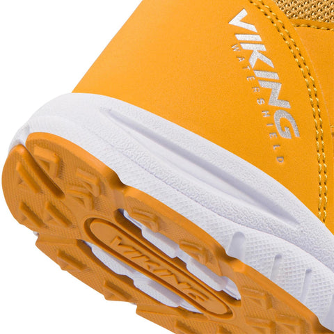 Waterproof VIKING TEX KNÖCHELSCHUH KNAPPER MID WP - curry boot in a puddle