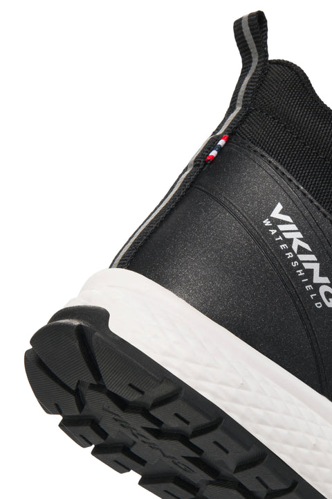 Schwarzer Knöchelschuh von VIKING TEX mit flexibler Passform dank BOA-Verschluss