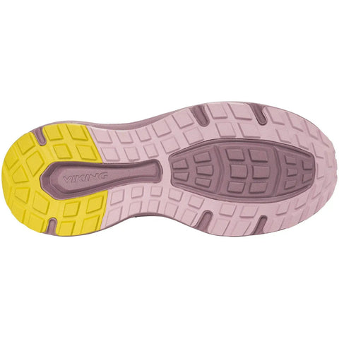 Unteransicht der VIKING TEX Knöchelschuh FLOW MID WP 1V Pflaume; gelbe, rosa und lilafarbene Sohle mit VIKING-Logo.