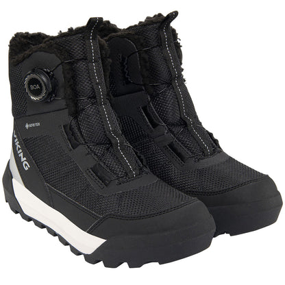 Side view of the VIKING GORE-TEX Stiefel EXPOWER WARM GTX BOA - schwarz boots with durable rubber outsole and supportive ankle design