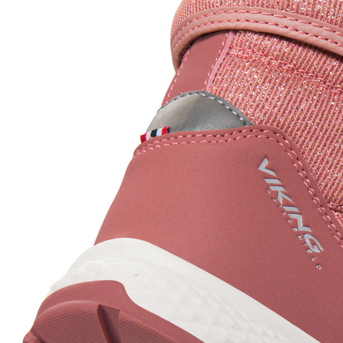 VIKING TEX Stiefel EQUIP PULL-ON WARM 1V - ALTROSA / GLITZER: A stylish and warm pull-on boot in pink with glitter accents