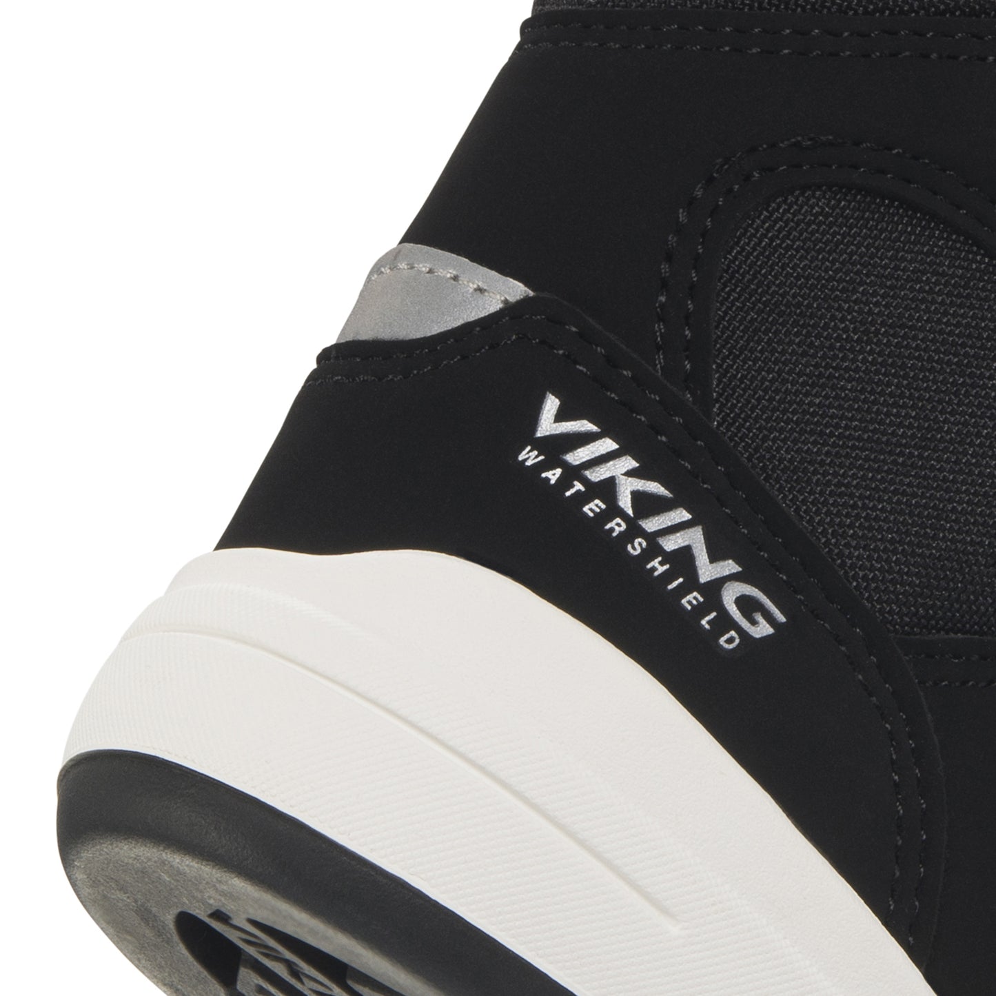 Kompletter Blick auf den schwarzen VIKING TEX FUN WARM WP 3V Stiefel mit wasserdichter Technologie