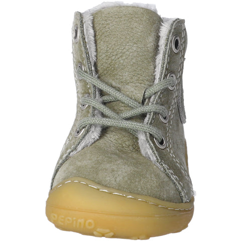 Child wearing RICOSTA Knöchelschuh GEORGIE eukalyptus hellgrau shoe while walking on pavement