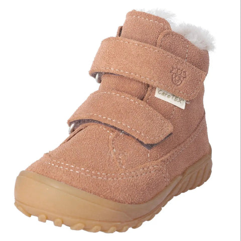 Detailaufnahme des Ricosta Schuhe Modell DOMI Cognac; zwei Klettverschlüsse, Wildleder-Optik, beigefarbene Sohle