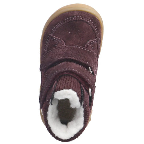 Ansicht von oben: RICOSTA DAVIS Knöchelschuh in pflaumenfarbenem Velours, Klettverschluss, gumfarbene Sohle.