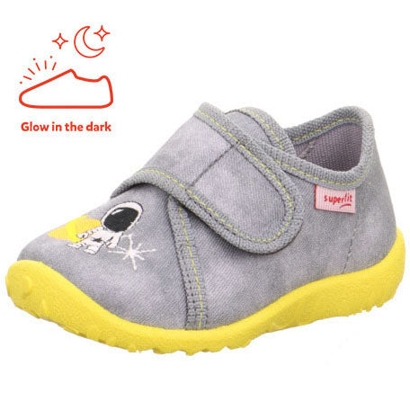 Comfortable and stylish SUPERFIT Hausschuh SPOTTY 9254-206 in grey and yellow with astronaut design