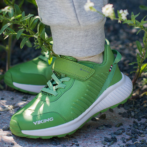  Lifestyle image showcasing the versatility and functionality of the VIKING AERY TAU LOW GTX