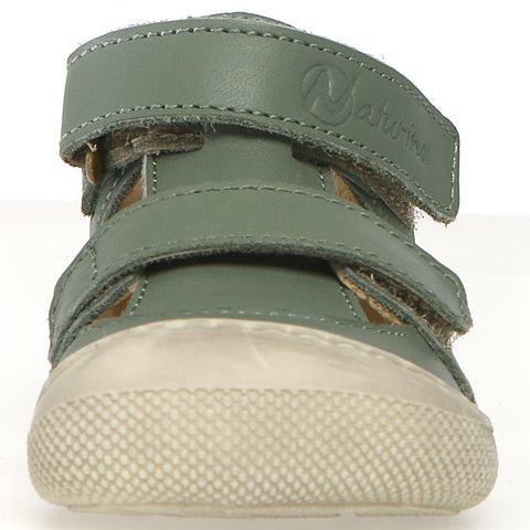 Leichte und flexible Kindersandalen in salbei und gelb