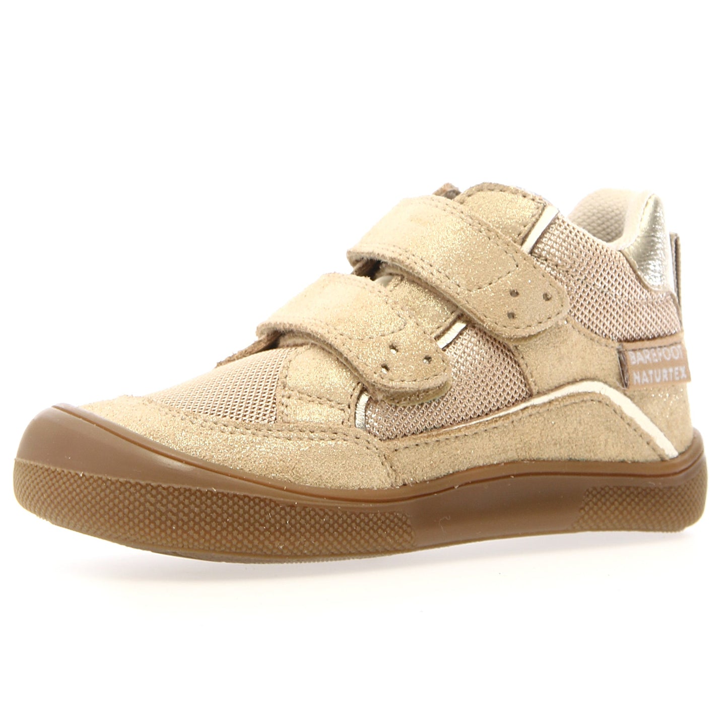 Nahaufnahme des NATURINO Barfuß Knöchelschuh KESY in sandfarben, verziert mit goldenen Elementen und funkelndem Glitzer
