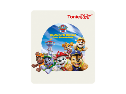 Kinder spielen mit der Toniebox 2, wählen das Paw Patrol Tonieplay Spiel, legen es auf die Box, und drücken den Controller für spannende Missionen und Minispiele ab 3 Jahren